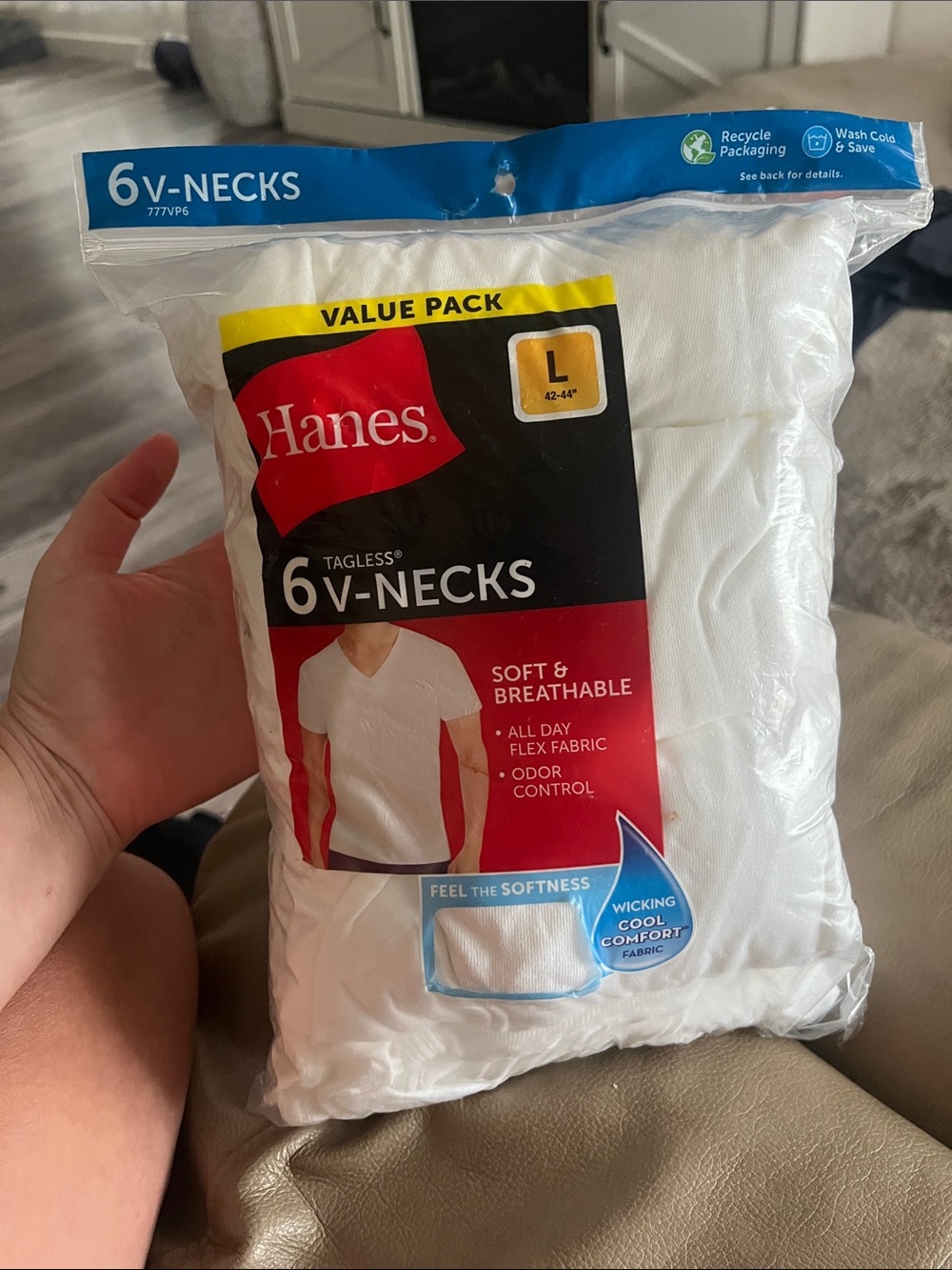 Hanes White 6-Pack V-Neck Short Sleeve T-Shirts